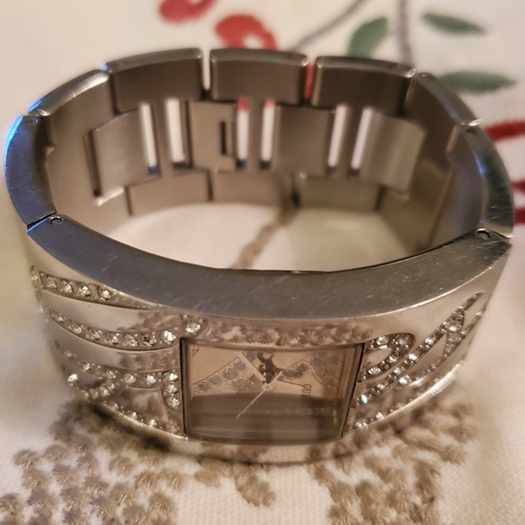 GUESS Stainless Steel Swarovski Watch - Picture 3 of 4
